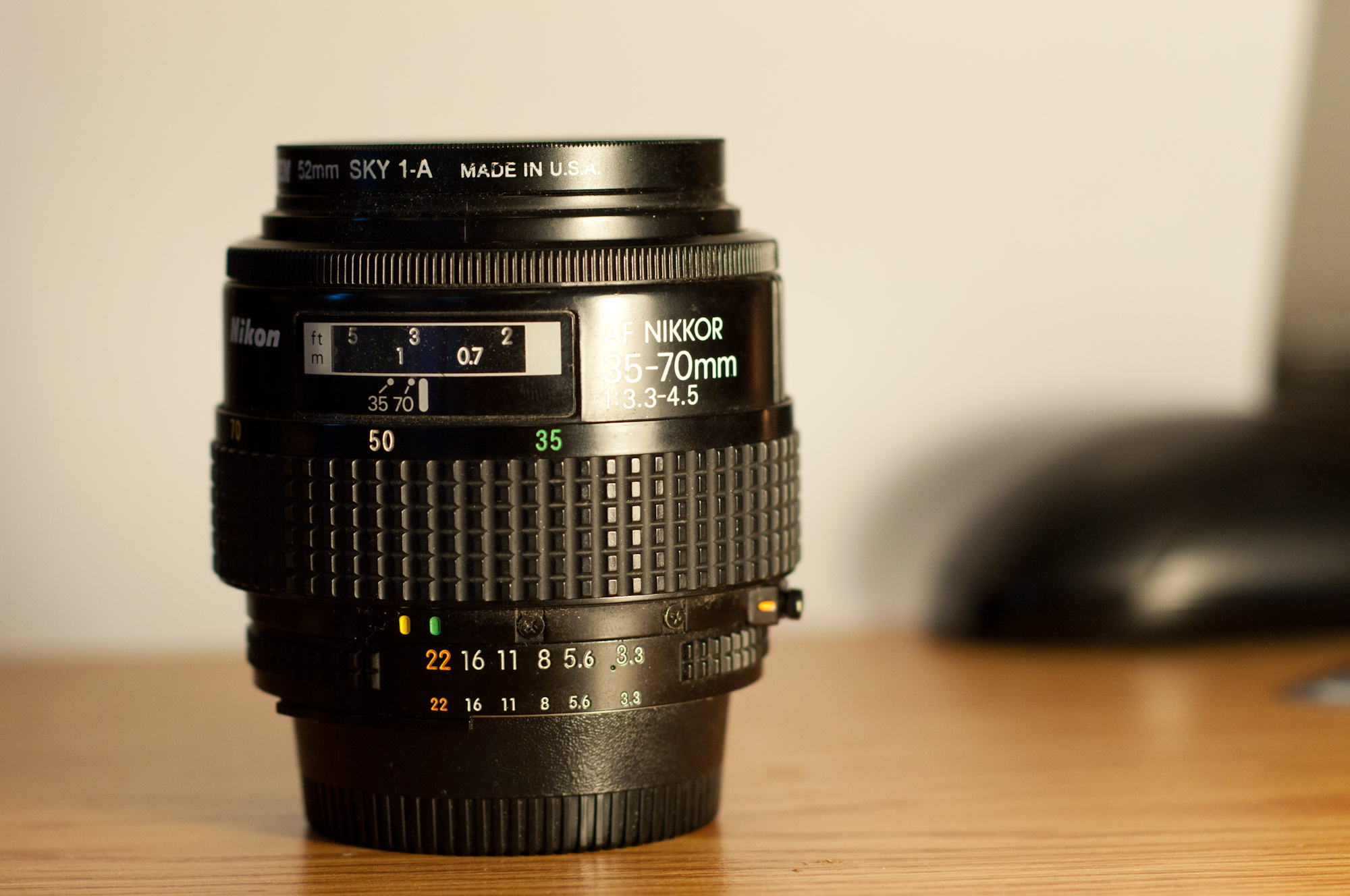 Fs: Nikon 4004s Film Slr With 35-70 F 3.3-4.5 Nikon Af, Chinar 28mm 2.8 